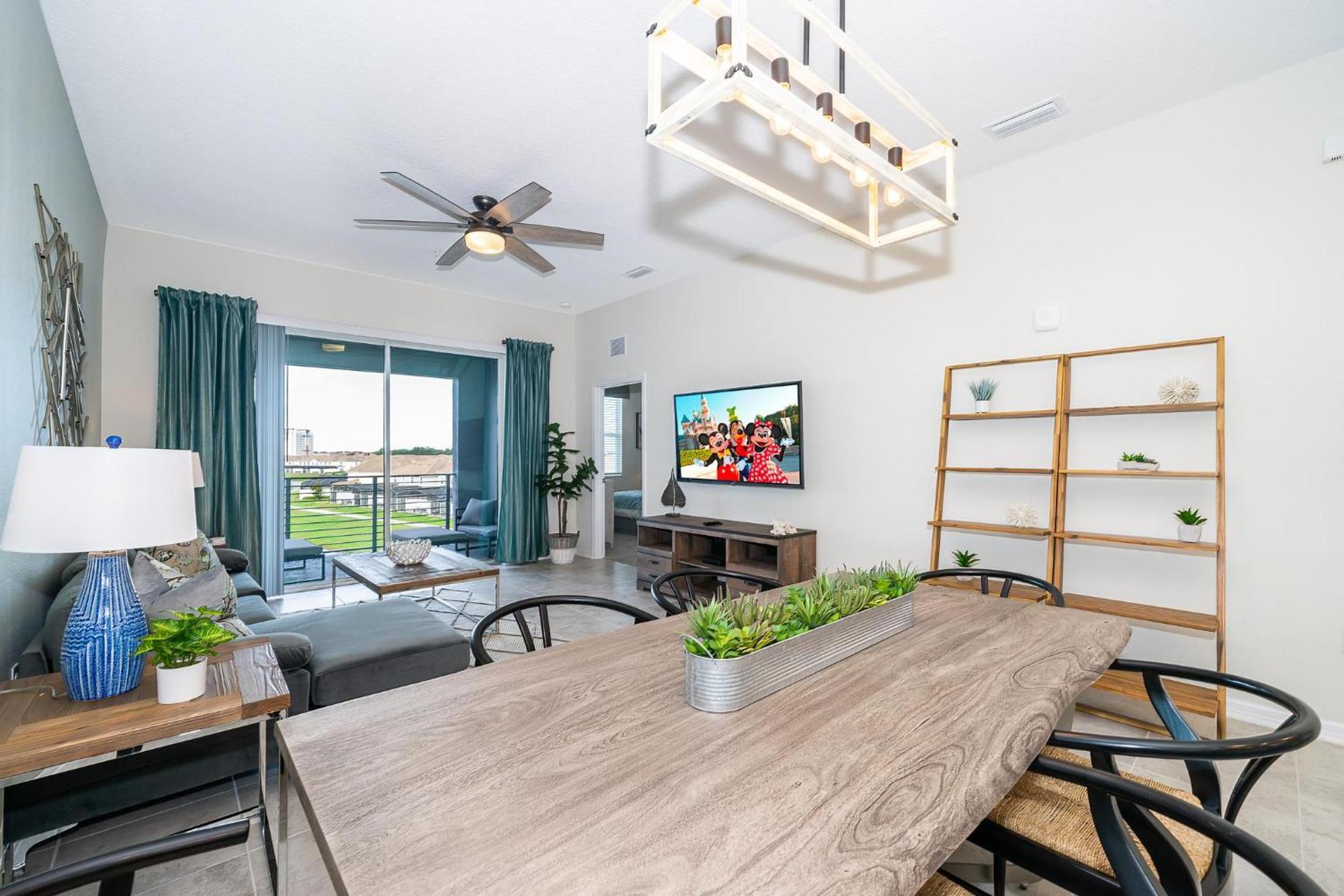 Apartment 3131-403ar Storey Lake, 2/2 View