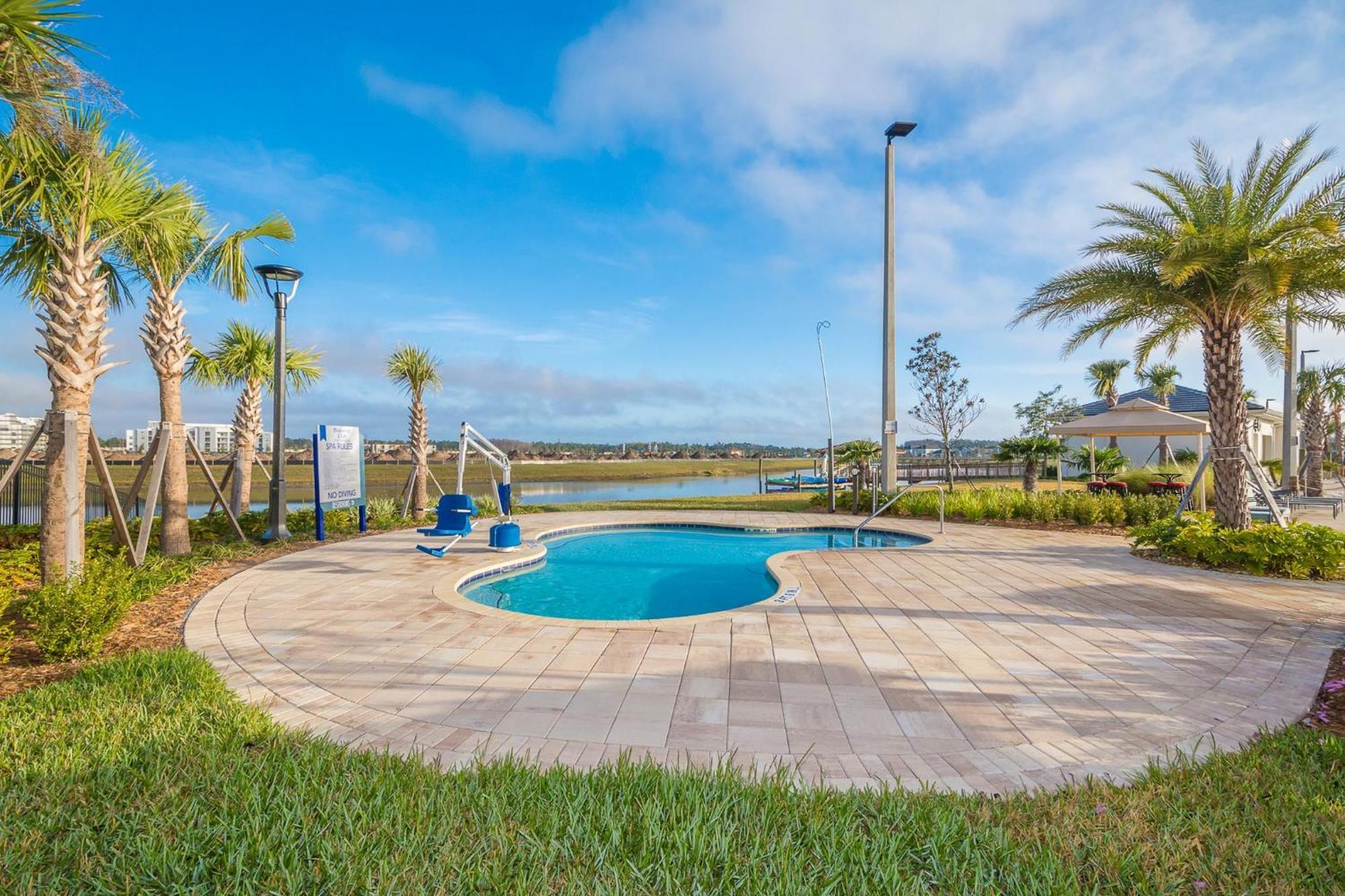3131-403ar Storey Lake, 2/2 View * Kissimmee